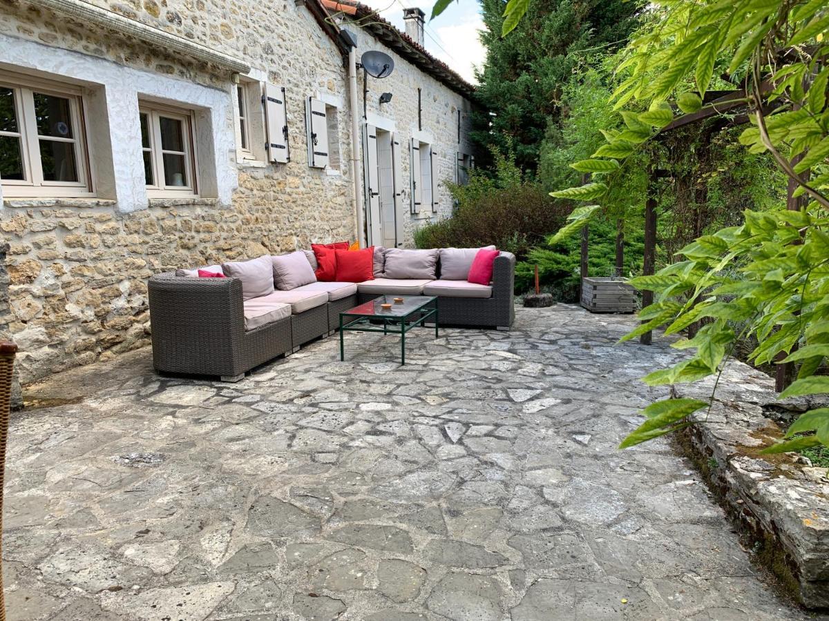 Uniquely Private Holiday Villa In The Charente Puyreaux Buitenkant foto