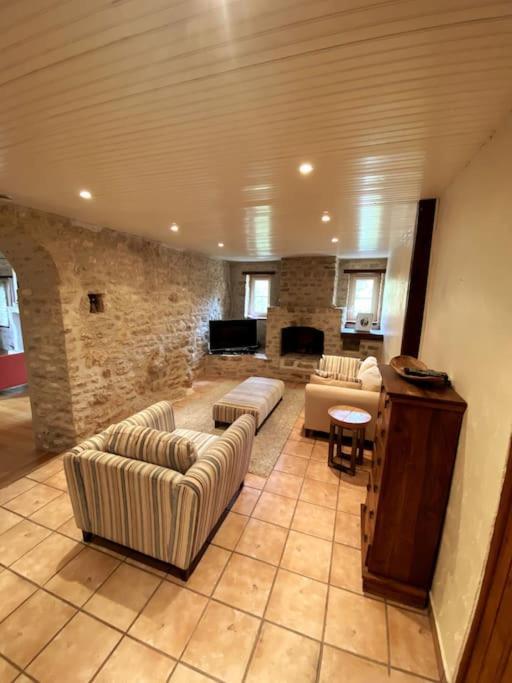 Uniquely Private Holiday Villa In The Charente Puyreaux Buitenkant foto