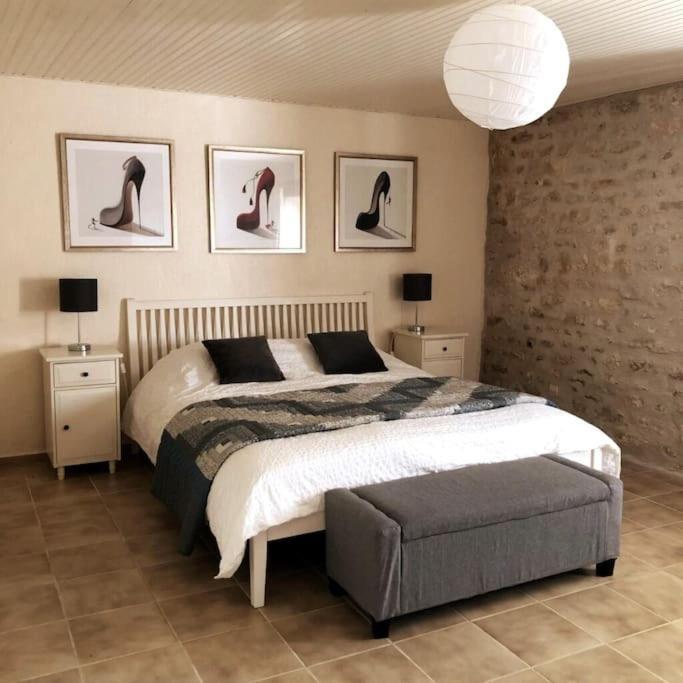 Uniquely Private Holiday Villa In The Charente Puyreaux Buitenkant foto