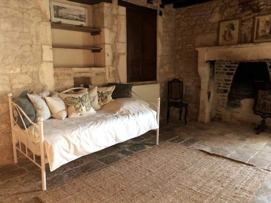 Uniquely Private Holiday Villa In The Charente Puyreaux Buitenkant foto