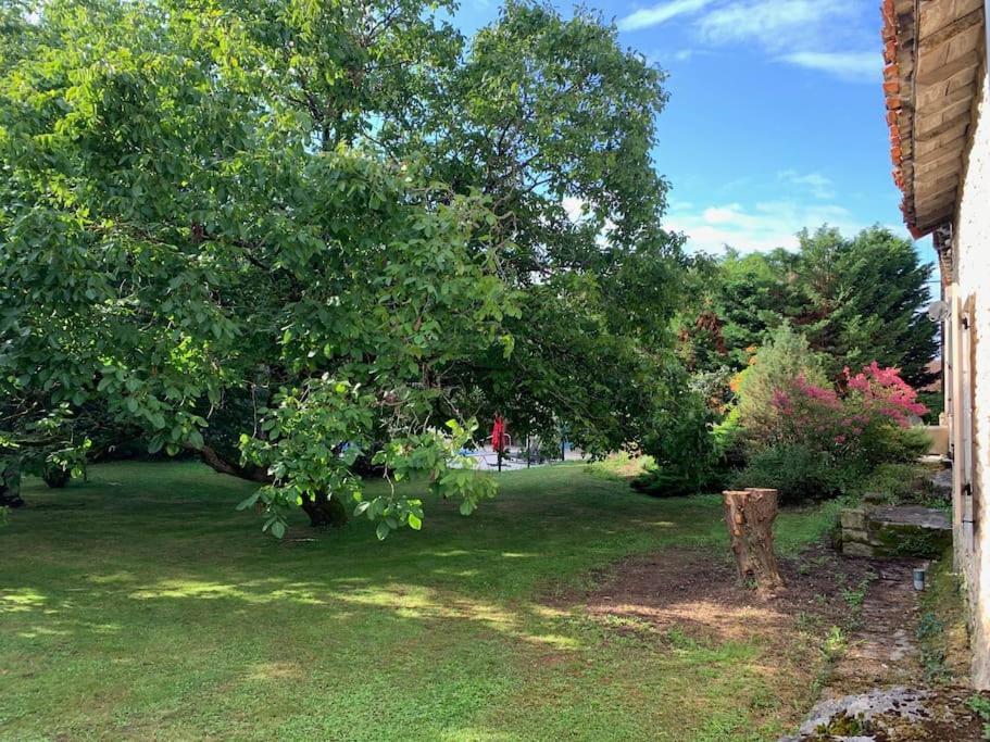 Uniquely Private Holiday Villa In The Charente Puyreaux Buitenkant foto